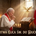 Obraz przedstawiający papieża Jana Pawła II modlącego się w kościele przed otwartą Biblią i białą gołębicą latającą wokół